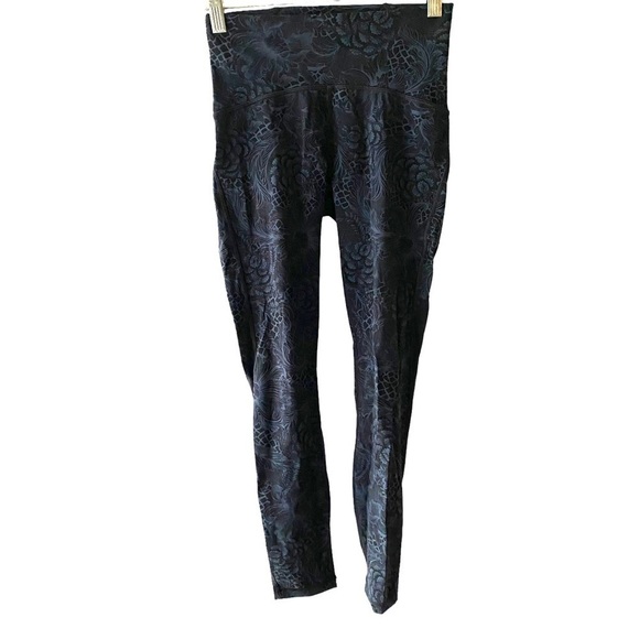 Lululemon Train Times 7/8 Pant Tight Nouveau Mach Blue Black size 4 W5AOQS - Picture 3 of 9